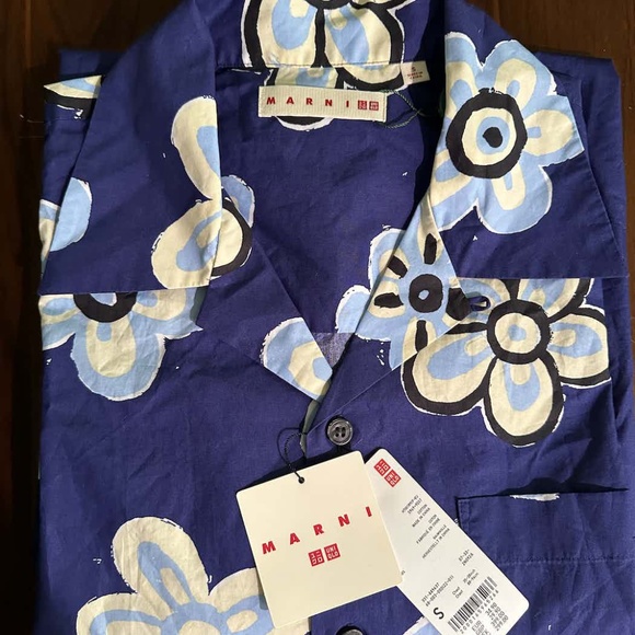 Uniqlo x MARNI Oversized Open Collar Shirt Size Men's / US S / EU 44-46 / - Picture 1 of 3